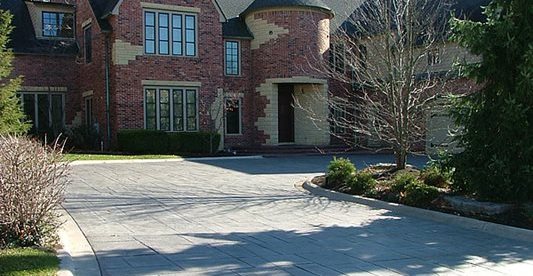 Mansion, Driveway, Stamped, Trees
Concrete Driveways
Vento Decorative Concrete
Livonia, MI