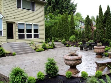 Concrete Patio Replicates Travertine